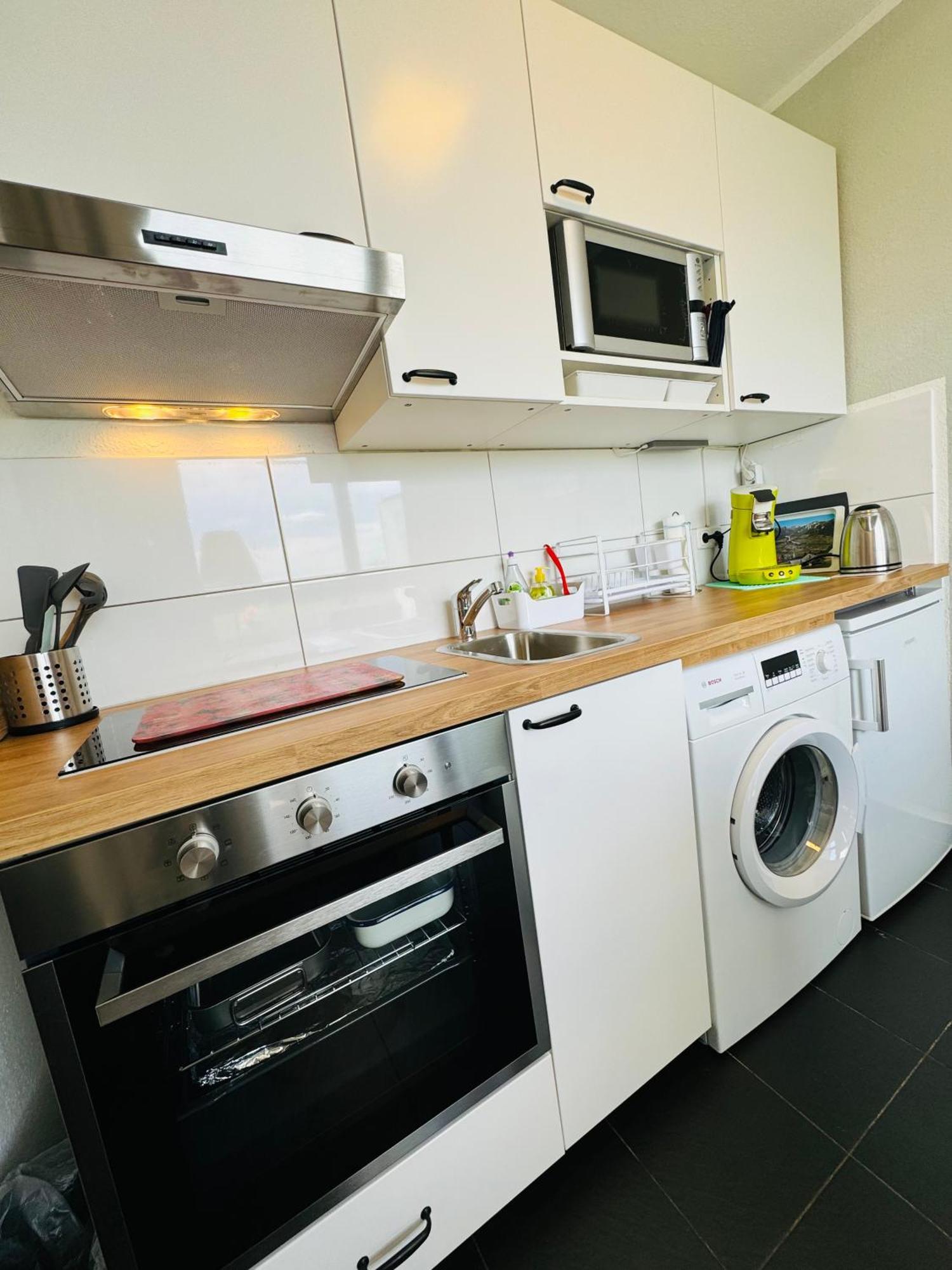 Messe Apartment Koeln West Екстериор снимка